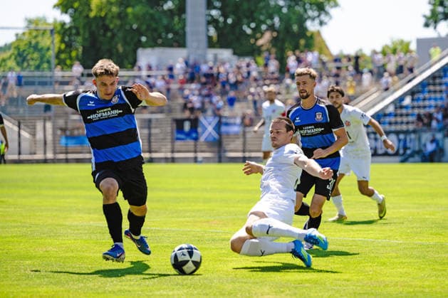 Nick Doktorczyk (FSV Frankfurt, 15) FSV Frankfurt vs. VfR Mannheim, Fussball, Regionalliga Suedwest, 1. Spieltag, Saison 2026 2027, 08.08.2026 Eibner-Pressefoto Attila Ziga FSV Frankfurt vs. VfR Mannheim, Fussball, Regionalliga Suedwest, 1. Spieltag, Saison 2026 2027, 08.08.2026 Frankfurt Copyright: xEibner-Pressefotox EP_AZA