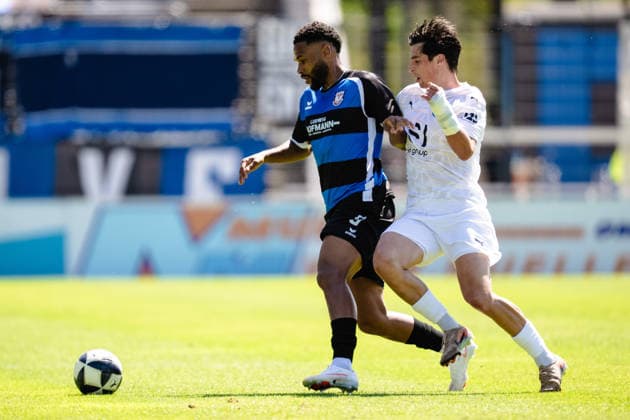 Godwin McDonald (FSV Frankfurt, 27), Jannik Marx (VfR Mannheim, 15) FSV Frankfurt vs. VfR Mannheim, Fussball, Regionalliga Suedwest, 1. Spieltag, Saison 2026 2027, 08.08.2026 Eibner-Pressefoto Attila Ziga FSV Frankfurt vs. VfR Mannheim, Fussball, Regionalliga Suedwest, 1. Spieltag, Saison 2026 2027, 08.08.2026 Frankfurt Copyright: xEibner-Pressefotox EP_AZA