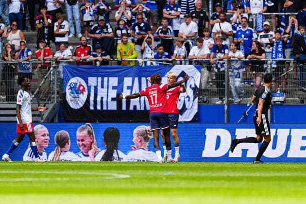 Torjubel OSC Lille nach Tor zum 0:1 Hakon Haraldsson (OSC Lille, 10) GER, Hamburger SV vs. OSC Lille, Fußball, Testspiel, Saison 2026 2027, 08.08.2026 GER, Hamburger SV vs. OSC Lille, Fußball, Testspiel, Saison 2026 2027, 08.08.2026 Hamburg Copyright: xEibner-Pressefoto MarcelxvonxFehrnx EP_MFN