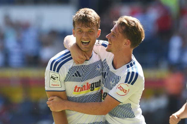 V.l.n.r. Torschuetze Schlicke Ben Schlicke ( MSV Duisburg, 40 ) jubelt mit Christian Viet ( MSV Duisburg, 10 ) ueber sein Tor zum 2 : 0. GER, MSV Duisburg vs SV Meppen 1912, Fussball, 3. Liga, 1. Spieltag, Spielzeit 2026 2027, 08.08.2026 DFL DFB REGULATIONS PROHIBIT ANY USE OF PHOTOGRAPHS AS IMAGE SEQUENCES AND OR QUASI-VIDEO GER, MSV Duisburg vs SV Meppen 1912, Fussball, 3. Liga, 1. Spieltag, Spielzeit 2026 2027, 08.08.2026 Duisburg Copyright: xEibner-Pressefoto ThomasxThienelx EP_TTL