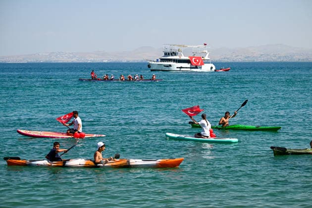 12th Van Sea Water Sports Festival kicks off on Lake Van VAN, TURKIYE - AUGUST 08: A view of participants and athletes taking part in the 12th Van Sea Water Sports Festival held at the Edremit-Gebze Water Sports Center on the shores of Lake Van in Van, Turkiye, on August 08, 2026. Organized to promote Lake Van and boost local tourism, the two-day event features Beach volleyball, Beachvolleyball and handball matches, flyboard demonstrations, canoeing, rowing, dragon boat races, and various recreational activities. Ozkan Bilgin Anadolu Van Turkey. Editorial use only. Please get in touch for any other usage. Copyright: x2026xAnadoluxOzkanxBilginx