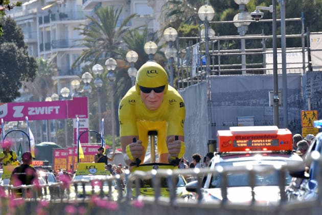 8ème étape du Tour de France Femmes avec Zwift avec l arrivée à Nice, le 8 août 2026. Les coureuses ont parcouru 172 km entre Sisteron et Nice et c est la Néerlandaise, championne d Europe, D.Vollering qui franchit la ligne d’arrivée en premier et reprend le maillot jaune à la Polonaise K.Niewiadoma (Canyon-SRAM), avec huit secondes d’avance. A Nice, sur le podium, elle est suivie par l’Italienne Elisa Longo Borghini et K.Niewiadoma. Bruno Bebert Bestimage Stage 8 of the Tour de France Femmes avec Zwift concluded in Nice on August 8, 2026. The riders covered 172 km between Sisteron and Nice, with Dutch European champion D. Vollering crossing the finish line first; she reclaimed the yellow jersey from Poland’s K. Niewiadoma (Canyon-SRAM), taking an eight-second lead. On the podium in Nice, she was joined by Italy’s Elisa Longo Borghini and K. Niewiadoma Nice France Copyright: xBrunoxBebertx xBestimagexBrunoxBebertx xBestimagex