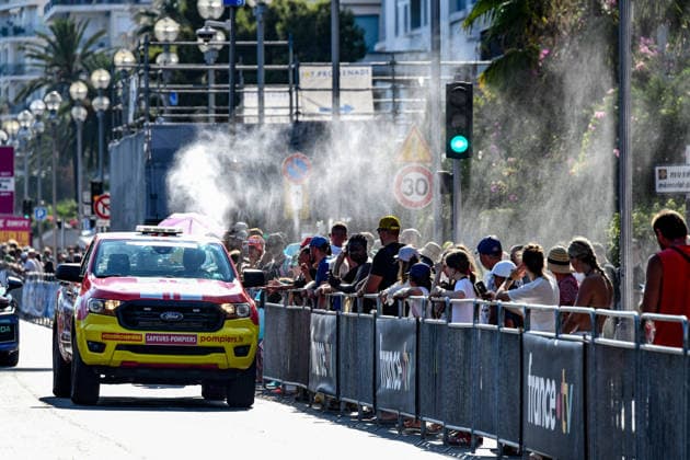 8ème étape du Tour de France Femmes avec Zwift avec l arrivée à Nice, le 8 août 2026. Les coureuses ont parcouru 172 km entre Sisteron et Nice et c est la Néerlandaise, championne d Europe, D.Vollering qui franchit la ligne d’arrivée en premier et reprend le maillot jaune à la Polonaise K.Niewiadoma (Canyon-SRAM), avec huit secondes d’avance. A Nice, sur le podium, elle est suivie par l’Italienne Elisa Longo Borghini et K.Niewiadoma. Bruno Bebert Bestimage Stage 8 of the Tour de France Femmes avec Zwift concluded in Nice on August 8, 2026. The riders covered 172 km between Sisteron and Nice, with Dutch European champion D. Vollering crossing the finish line first; she reclaimed the yellow jersey from Poland’s K. Niewiadoma (Canyon-SRAM), taking an eight-second lead. On the podium in Nice, she was joined by Italy’s Elisa Longo Borghini and K. Niewiadoma Nice France Copyright: xBrunoxBebertx xBestimagexBrunoxBebertx xBestimagex