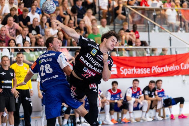 Lucca BIALOWAS (HC Erlangen, 37) erzielt ein Tor, Aktion, Torwurf GER, HBW Balingen-Weilstetten vs. HC Erlangen, Handball, Vorbereitung, Turnier, S-Cup Altensteig, Spiel um Platz 3, Spielzeit 2026 2027, 09.08.2026, GER, HBW Balingen-Weilstetten vs. HC Erlangen, Handball, Vorbereitung, Turnier, S-Cup Altensteig, Spiel um Platz 3, Spielzeit 2026 2027, 09.08.2026, Altensteig Copyright: xEibnerxPressefoto OliverxSchmidtx EP_OST