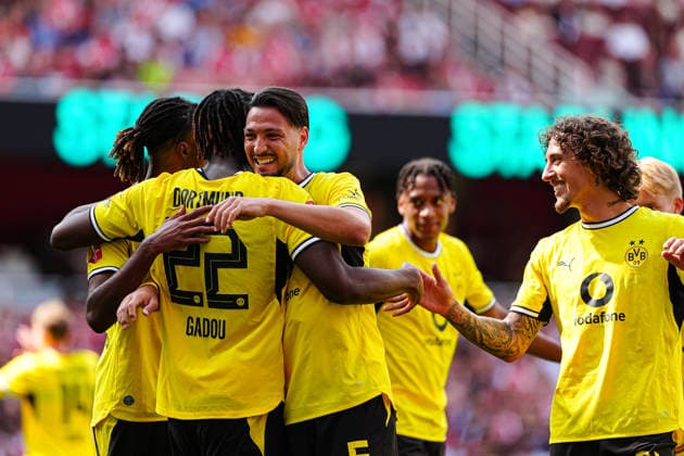 Torjubel Borussia Dortmund nach Tor zum 1:3 Joane Gadou (Borussia Dortmund, 22) GER, FC Arsenal vs. Borussia Dortmund, Fußball, Emirates Cup 2026, Saison 2026 2027, 09.08.2026 GER, FC Arsenal vs. Borussia Dortmund, Fußball, Testspiel, Saison 2026 2027, 09.08.2026 London Copyright: xEibner-Pressefoto MarcelxvonxFehrnx EP_MFN_P