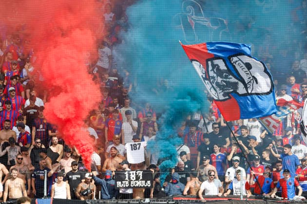 FC BaselChoreografie der Fans, Ultras, Banner, Fahnen, Schal, Tribüne, Choreographie , Schweiz, Fussball, Super League, 3.Spieltag, 2026 2027, FC Basel 1893 vs. FC Thun, 09.08.2026, Basel Sankt Jakob Park Schweiz Copyright: xGrantxHubbsx