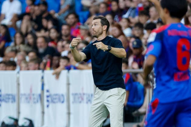 Stephan Lichtsteiner (FC Basel, Trainer), Mimik, Gesichtsausdruck, Emotion , Schweiz, Fussball, Super League, 3.Spieltag, 2026 2027, FC Basel 1893 vs. FC Thun, 09.08.2026, Basel Sankt Jakob Park Schweiz Copyright: xGrantxHubbsx