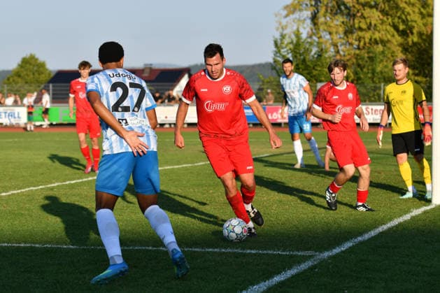 Rene Hirschka (FC Rottenburg, 05), David Udogu (SV Stuttgarter Kickers, 27) FC Rottenburg vs. SV Stuttgarter Kickers ,Fussball, WFV-Pokal, Gruppe 3, 3. Runde, Wuerttemberg, Saison 2026 2027, 11.08.2026, FC Rottenburg vs. SV Stuttgarter Kickers ,Fussball, WFV-Pokal, Gruppe 3, 3. Runde, Wuerttemberg, Saison 2026 2027, 11.08.2026 Rottenburg am Neckar Copyright: xEibner-Pressefoto RalphxKunzex EP_RKE