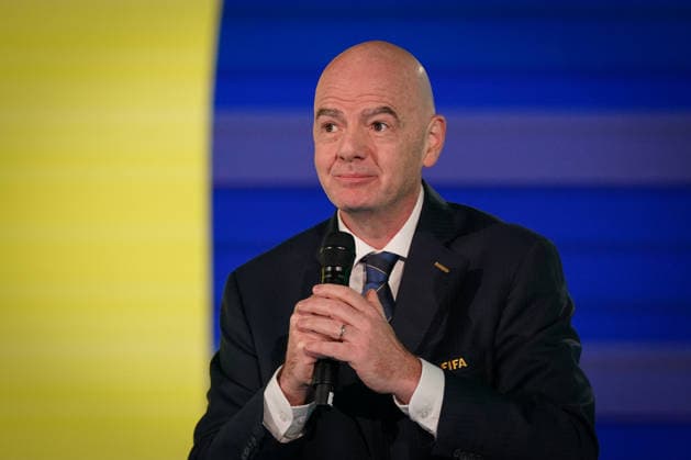 Fussball: Home of FIFA (Zürich, Schweiz): Gianni Infantino (FIFA Präsident) Portraitfoto, Portrait, Einzelaufnahme, Porträt, Mimik, Gesichtsausdruck, Emotion, Geste, Gestik, Emotion, Blick Copyright: xJOERANxSTEINSIEKx