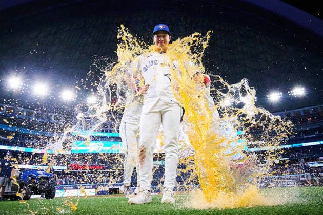 August 11, 2026, Toronto, On, Canada: Toronto Blue Jays Brett Bateman (21) is doused with a sports drink after the Toronto Blue Jays win against the Boston Red Sox in MLB, Baseball Herren, USA baseball action in Toronto, on Tuesday, Aug. 11, 2026. Canada News - August 11, 2026 - ZUMAc35_ 20260811_zaf_c35_139 Copyright: xSammyxKoganx