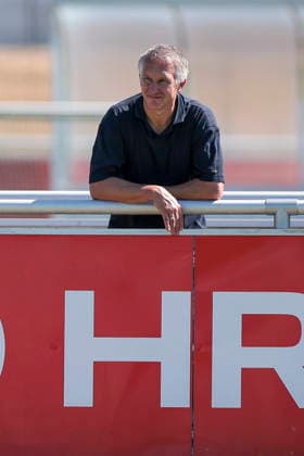 12.08.2026, Fussball, Training des FC Schalke 04. Sportvorstand Frank Baumann (FC Schalke 04). Gelsenkirchen Trainingsgelände FC Schalke 04 NRW Deutschland xRHR-FOTO YYx Copyright: RHR-FOTOx RHR-FOTO YY