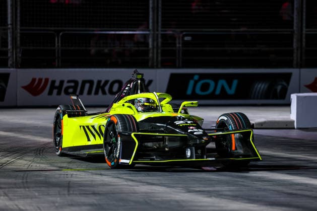 Jake Dennis (Andretti Formula E, 27) während waehrend des Qualifyings, ABB FIA Formula E World Championship, WM, Weltmeisterschaft London e-Prix 2026, Vereinigtes Koenigreich, Saison 12 2025 26, Runde 16, 15.07.2026, ABB FIA Formula E World Championship, London e-Prix 2026, Vereinigtes Koenigreich, Saison 12 2025 26, Runde 16, 15.07.2026 London Copyright: xEibner-Pressefoto LauraxRoemerx EP_LRR