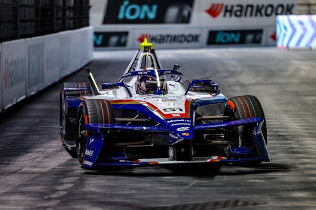 Nico Mueller (Porsche Formula E Team, 51) zweites freies Training Free Practice 2, ABB FIA Formula E World Championship, WM, Weltmeisterschaft London e-Prix 2026, Vereinigtes Koenigreich, Saison 12 2025 26, Runde 16, 15.07.2026, ABB FIA Formula E World Championship, London e-Prix 2026, Vereinigtes Koenigreich, Saison 12 2025 26, Runde 16, 15.07.2026 London Copyright: xEibner-Pressefoto LauraxRoemerx EP_LRR