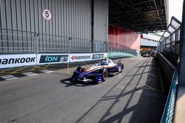 Nico Mueller (Porsche Formula E Team, 51) zweites freies Training Free Practice 2, ABB FIA Formula E World Championship, WM, Weltmeisterschaft London e-Prix 2026, Vereinigtes Koenigreich, Saison 12 2025 26, Runde 16, 15.07.2026, ABB FIA Formula E World Championship, London e-Prix 2026, Vereinigtes Koenigreich, Saison 12 2025 26, Runde 16, 15.07.2026 London Copyright: xEibner-Pressefoto LauraxRoemerx EP_LRR