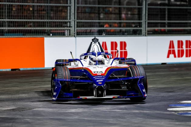 Pascal Wehrlein (Porsche Formula E Team, 94) während waehrend des Rennens, ABB FIA Formula E World Championship, WM, Weltmeisterschaft London e-Prix 2026, Vereinigtes Koenigreich, Saison 12 2025 26, Runde 16, 15.07.2026, ABB FIA Formula E World Championship, London e-Prix 2026, Vereinigtes Koenigreich, Saison 12 2025 26, Runde 16, 15.07.2026 London Copyright: xEibner-Pressefoto LauraxRoemerx EP_LRR