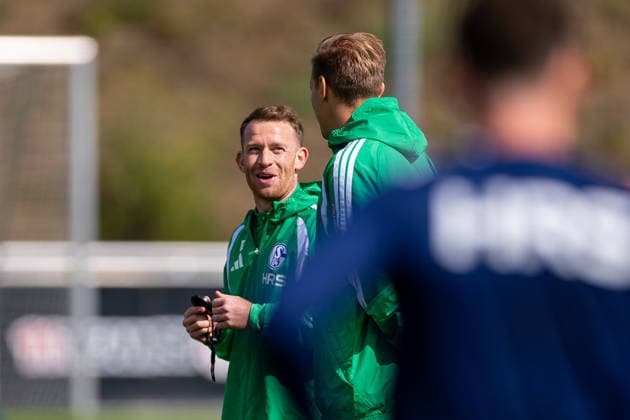 20.08.2026, Fussball, Training des FC Schalke 04. Co-Trainer Eddie Lattimore (FC Schalke 04). Gelsenkirchen Trainingsgelände FC Schalke 04 NRW Deutschland xRHR-FOTO YYx Copyright: RHR-FOTOx RHR-FOTO YY