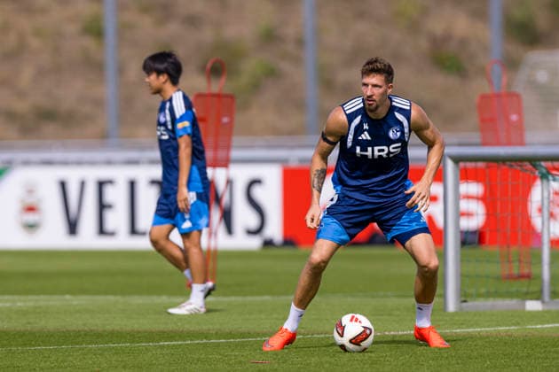 27.08.2026, Fussball, Training des FC Schalke 04. Janik Bachmann (FC Schalke 04). Gelsenkirchen Trainingsgelände FC Schalke 04 NRW Deutschland xRHR-FOTO YYx Copyright: RHR-FOTOx RHR-FOTO YY