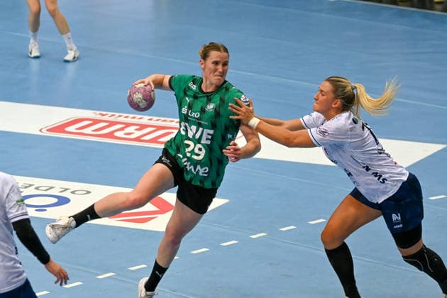 Paulina Golla (VfL Oldenburg, 29) am Ball GER, VfL Oldenburg vs. SU Neckarsulm, ALSCO Handball Bundesliga Frauen, 4. Spieltag, Saison 2026 2027, 16.09.2026, VfL Oldenburg vs. SU Neckarsulm, ALSCO Handball Bundesliga Frauen, 4. Spieltag, Saison 2026 2027, 16.09.2026 Oldenburg Copyright: xEibner-Pressefoto RobertxGertzenx EP_RGN