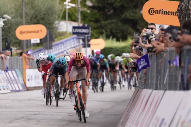 France s Dorian Godon of Netcompany Ineos Cyclamine jersey during the Giro d™Abruzzo, stage 4 from Silvi to Controguerra (182 km) - Abruzzo, Italy - Friday, September 18, 2026. - cycling. Copyright: xMassimoxPaolone LaPressex