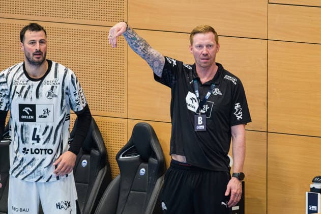 Borge Lund (THW Kiel, Trainer) zeigt uebergetreten. Domagoj Duvnjak (THW Kiel, 04) GER, ThSV Eisenach gegen THW Kiel, 1. Opel Handballbundesliga, Handball, 5.Spieltag, Saison 2026 2027, 20.00 Uhr, 18.09.2026 GER, ThSV Eisenach gegen THW Kiel, 1. Opel Handballbundesliga, Handball, 5.Spieltag, Saison 2026 2027, 20.00 Uhr, 18.09.2026 Eisenach Copyright: xMartinxHerbstx