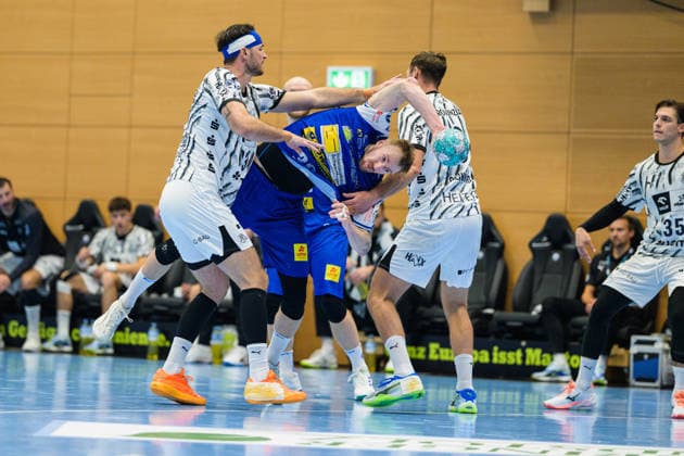 Dominik Solak (ThSV Eisenach, 30), Harald Reinkind (THW Kiel, 06), Veron Nacinovic (THW Kiel, 93), Domen Makuc (THW Kiel, 35) GER, ThSV Eisenach gegen THW Kiel, 1. Opel Handballbundesliga, Handball, 5.Spieltag, Saison 2026 2027, 20.00 Uhr, 18.09.2026 GER, ThSV Eisenach gegen THW Kiel, 1. Opel Handballbundesliga, Handball, 5.Spieltag, Saison 2026 2027, 20.00 Uhr, 18.09.2026 Eisenach Copyright: xMartinxHerbstx