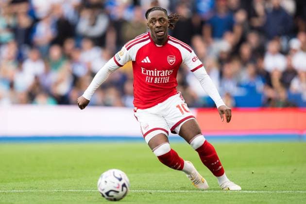 Eberechi Eze of Arsenal passes the ball Brighton and Hove Albion v Arsenal, Premier League, Football, American Express Stadium, Brighton, UK - 19 Sep 2026Brighton American Express Stadium United Kingdom EDITORIAL USE ONLY No use with unauthorised audio, video, data, fixture lists, club league logos or live services. Online in-match use limited to 120 images, no video emulation. No use in betting, games or single club league player publications. Copyright: xWiredxPhotos Shutterstockx 17158693dr