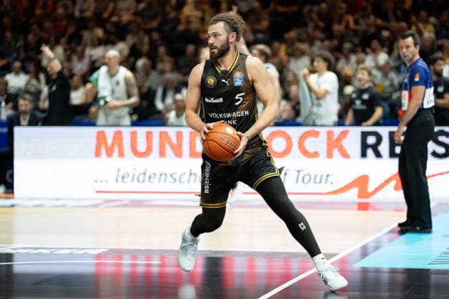 Devin Askew (Nr. 5 Basketball Loewen Braunschweig) GER, Basketball Loewen Braunschweig gegen VET-CONCEPT Gladiators Trier, Basketball, easyCredit BBL, Woche 1, Spielzeit 2026 27, 19.09.2026 GER, Basketball Loewen Braunschweig gegen VET-CONCEPT Gladiators Trier, Basketball, easyCredit BBL, Woche 1, Spielzeit 2026 27, 19.09.2026 Braunschweig Copyright: xEibner-Pressefoto DanielxREINELTx EP_DRT