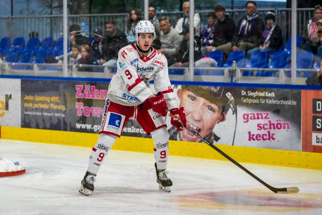 Pepino Langmeier (Eisbaeren Regensburg, 9), GER, Ravensburg Towerstars vs. Eisbaeren Regensburg, Eishockey, DEL2 Hauptrunde, 2. Spieltag, Spielzeit 2026 2027, 20.09.2026 GER, Ravensburg Towerstars vs. Eisbaeren Regensburg, Eishockey, DEL2 Hauptrunde, 2. Spieltag, Spielzeit 2026 2027, 20.09.2026 Ravensburg Copyright: xEibner-Pressefoto MaximilianxRistx EP_MRT