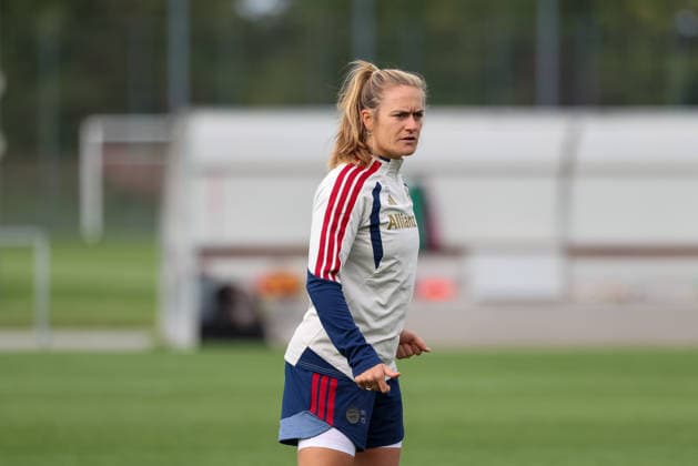 Clara Schoene (FC Bayern Muenchen, Co-Trainerin), GER, FC Bayern Muenchen Frauen Abschlusstraining, Fussball, UEFA Womens Champions League, Saison 2026 2027, 21.09.2026, GER, FC Bayern Muenchen Frauen Abschlusstraining, Fussball, UEFA Womens Champions League, Saison 2026 2027, 21.09.2026 Muenchen Copyright: xEibner-Pressefoto JennixMaulx EP_JML