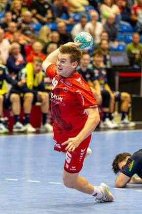 HBL Pokal, 2. Runde, Kassel, MT Melsungen vs. Rhein-Neckar Loewen, Rothenbach-Halle Kassel; 22.09.2026 HBL Pokal, 2. Runde, Kassel, Germany - 22.09.2026: Reynir Thor Stefansson (MT Melsungen, 19) beim Wurf, Handball Bundesliga, Spiel der MT Melsungen vs. Rhein-Neckar Loewen, Rothenbach-Halle Kassel Copyright: xBEAUTIFULxSPORTS Freudensteinx