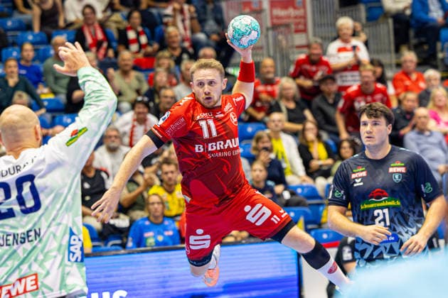 HBL Pokal, 2. Runde, Kassel, MT Melsungen vs. Rhein-Neckar Loewen, Rothenbach-Halle Kassel; 22.09.2026 HBL Pokal, 2. Runde, Kassel, Germany - 22.09.2026: Dimitri Ignatow (MT Melsungen, 11) beim Wurf, Handball Bundesliga, Spiel der MT Melsungen vs. Rhein-Neckar Loewen, Rothenbach-Halle Kassel Copyright: xBEAUTIFULxSPORTS Freudensteinx