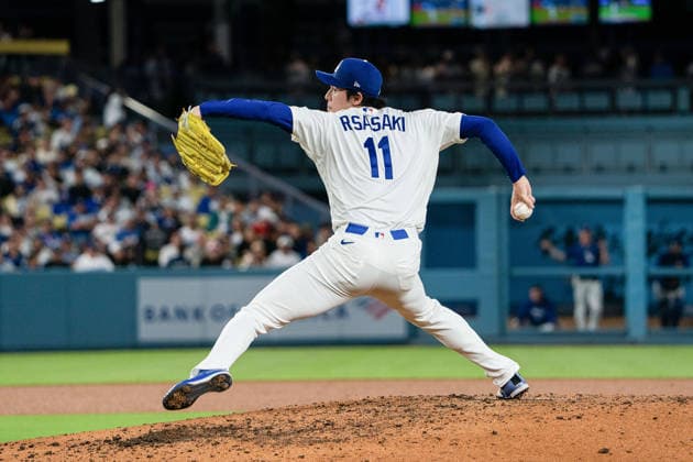 September 24, 2026, Los Angeles, California, USA: Pitcher, Roki Sasaki 11 of the Los Angeles Dodgers during a regular-season MLB, Baseball Herren, USA game against the San Diego Padres on Thursday September 24, 2026 at Dodger Stadium in Los Angeles, California.Dodgers defeat Padres, 7-0. ENRIQUE GURROLA BNS PI Dodgers Defeat Padres, 7-0 - ZUMAp124 20260924_zaa_p124_019 Copyright: xEnriquexGurrolax