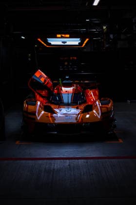 FIA WEC - 6 HOURS OF FUJI 2026 17 DERANI Pipo (bra), JAUBERT Mathys (fra), LOTTERER Andrà (ger), Genesis Magma Racing, Genesis GMR-001 17, Hypercar, garage, box, during the 6 Hours of Fuji 2026, 6th round of the 2026 FIA World Endurance Championship, from September 25 to 27, 2026 on the Fuji Speedway in Oyama, Shizuoka, Japan - OyamaJapan Copyright: xMariusxHeckerx