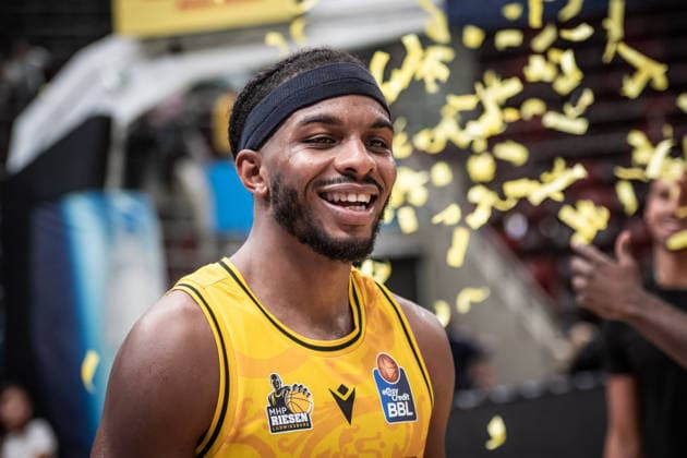 Justin Kier (MHP RIESEN Ludwigsburg, 01) - Freude, Jubel nach Heimsieg GER, MHP Riesen Ludwigsburg vs. Rostock Seawolves, Basketball Bundesliga, easycredit BBL, 2. Spieltag, Spielzeit 2026 2027, 24.09.2026 GER, MHP Riesen Ludwigsburg vs. Rostock Seawolves, Basketball Bundesliga, easycredit BBL, 2. Spieltag, Spielzeit 2026 2027, 24.09.2026 Ludwigsburg Copyright: xSandyxDinkelackerx EP_SDR