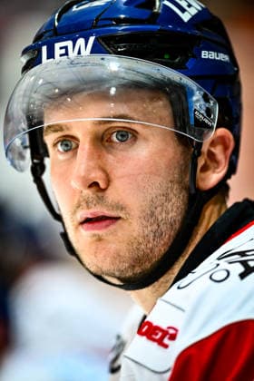 Noel Hoefenmayer (Augsburger Panther, 22), GER, Iserlohn Roosters vs. Augsburger Panther, Eishockey, Penny-DEL, 3. Spieltag, Spielzeit 2026 2027, 24.09.2026, GER, Iserlohn Roosters vs. Augsburger Panther, Eishockey, Penny-DEL, 3. Spieltag, Spielzeit 2026 2027, 24.09.2026 Iserlohn Copyright: xJonasxBrockmann Eibner-Pressefotx EP_JBN