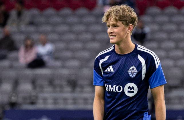 September 26, 2026, Vancouver, Bc, CANADA: Vancouver Whitecaps Valter Sedin (49) warms up prior to an MLS, Fussball Herren, USA soccer match, in Vancouver, on Saturday, Sept. 26, 2026. Canada News - September 26, 2026 - ZUMAc35_ 20260926_zaf_c35_170 Copyright: xJacobxMallarix