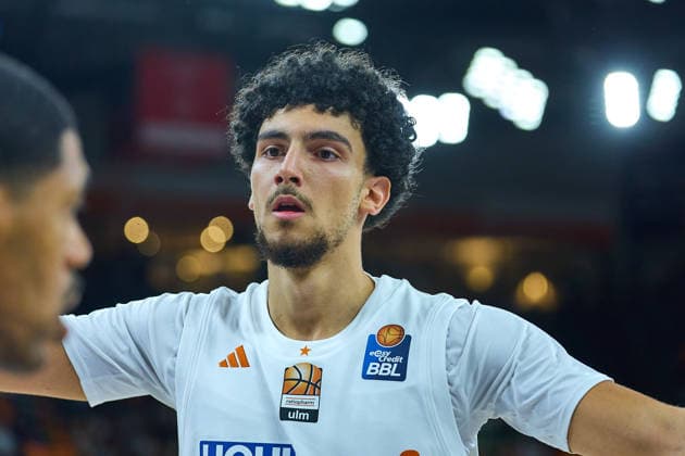 Portrait, Portraet, Freisteller von Defence Adam Atamna (ratiopharm ulm, 00) GER, Ratiopharm Ulm vs. Wuerzburg Baskets, Basketball, 1. Bundesliga, 3. Spieltag, Spielzeit 2026 2027, 27.09.2026 GER, Ratiopharm Ulm vs. Wuerzburg Baskets, Basketball, 1. Bundesliga, 3. Spieltag, Spielzeit 2026 2027, 27.09.2026 Neu-Ulm Copyright: xEibner-Pressefoto GeraldxOelze-dexStoppanyx EP_ODS