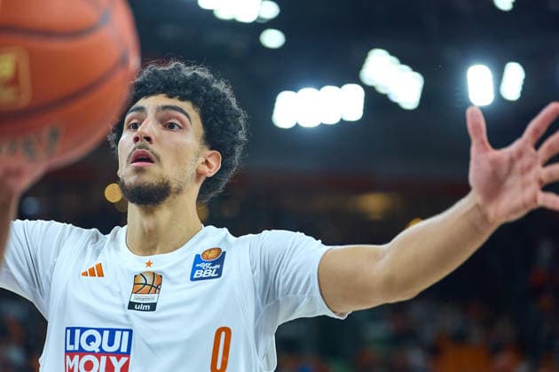 Portrait, Portraet, Freisteller von Defence Adam Atamna (ratiopharm ulm, 00) GER, Ratiopharm Ulm vs. Wuerzburg Baskets, Basketball, 1. Bundesliga, 3. Spieltag, Spielzeit 2026 2027, 27.09.2026 GER, Ratiopharm Ulm vs. Wuerzburg Baskets, Basketball, 1. Bundesliga, 3. Spieltag, Spielzeit 2026 2027, 27.09.2026 Neu-Ulm Copyright: xEibner-Pressefoto GeraldxOelze-dexStoppanyx EP_ODS