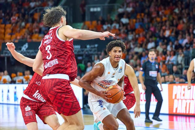 Leo Saffer (Wuerzburg Baskets, 03), Meissa Faye (ratiopharm ulm, 11) GER, Ratiopharm Ulm vs. Wuerzburg Baskets, Basketball, 1. Bundesliga, 3. Spieltag, Spielzeit 2026 2027, 27.09.2026 GER, Ratiopharm Ulm vs. Wuerzburg Baskets, Basketball, 1. Bundesliga, 3. Spieltag, Spielzeit 2026 2027, 27.09.2026 Neu-Ulm Copyright: xEibner-Pressefoto GeraldxOelze-dexStoppanyx EP_ODS