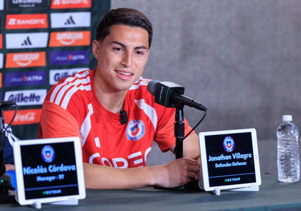 October 5, 2026, Los Angeles, California, USA: Jonathan Villagra 27 of Chile during a press conference, PK, Pressekonferenz before an International Friendly, Länderspiel, Nationalmannschaft match against Mexico at BMO Stadium on Tuesday, October 6, 2026, in Los Angeles, California. JAVIER ROJAS PI Chile Press Conference - ZUMAp124 20261005_zaa_p124_046 Copyright: xJavierxRojasx