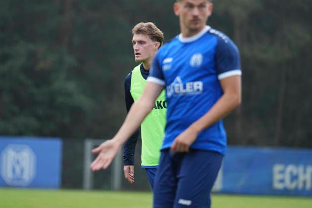 Deutschland: Fussball, Trainingseinheit, 3. Liga, Saison 2026-2027, NVB-Campus, SV Meppen, Dienstag, 06.10.2026, Vormittagstraining: Tony Rölke als Gastspieler beim Meppener Training des Drittligisten Copyright: xLennxLuebbersx