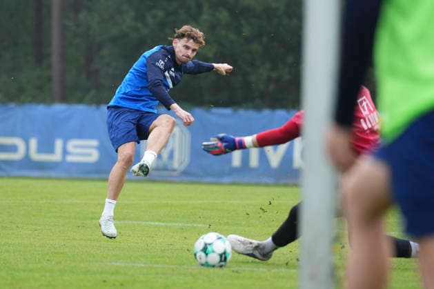 Deutschland: Fussball, Trainingseinheit, 3. Liga, Saison 2026-2027, NVB-Campus, SV Meppen, Dienstag, 06.10.2026, Vormittagstraining: Moritz Heyer als Gastspieler beim Meppener Training des Drittligisten Copyright: xLennxLuebbersx