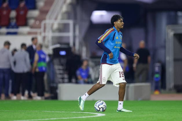 Croatia v Spain - UEFA Nations League 2026 27 Group A3 MD4 Lamine Yamal of Spain warms up prior to the UEFA Nations League 2026 27 group phase match between Croatia and Spain at Stadion Poljud on October 6, 2026 in Split, Croatia. SanjinxStrukic PIXSELL
