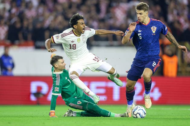 Croatia v Spain - UEFA Nations League 2026 27 Group A3 MD4 Lamine Yamal of Spain in action against Dominik Livakovic (L) and Luka Vuskovic (R) of Croatia during the UEFA Nations League 2026 27 group phase match between Croatia and Spain at Stadion Poljud on October 6, 2026 in Split, Croatia. SanjinxStrukic PIXSELL