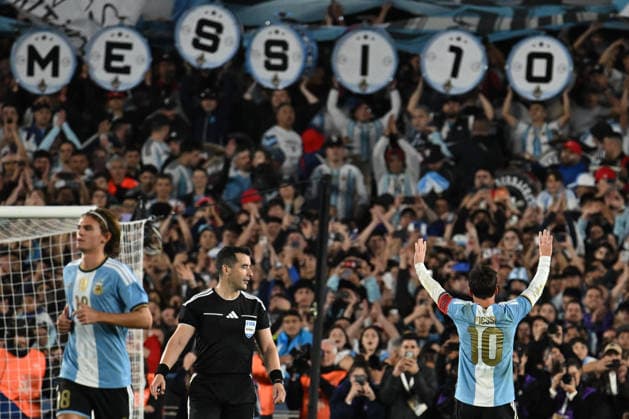 Lionel Messi farewell match BUENOS AIRES, ARGENTINA - OCTOBER 6: Lionel Messi of Argentina celebrate after scoring his third goal during his farewell match with the national team, Nationalteam at the International Friendly, Länderspiel, Nationalmannschaft match between Argentina Vs Benin at Monumental Stadium on October 6, 2026 in Buenos Aires, Argentina. Buenos Aires Estadio Monumental Antonio Liberti Buenos Aires Argentina Copyright: xIMAGOx xPhotoCero5x xLucianoxBisbalx