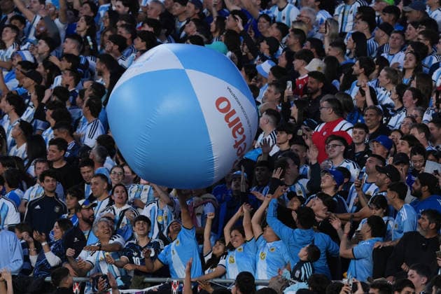 Messi bade farewell to Argentina in the friendly match against Benin BUENOS AIRES, ARGENTINA - OCTOBER 6: Argentina fans show their support as Argentine football legend and national team, Nationalteam captain Lionel Messi goodbye to the crowd during his farewell match in front of over 80,000 spectators at the Monumental Stadium, in Buenos Aires, Argentina on October 6, 2026. Argentine football star Lionel Messi played his final international match, Länderspiel, Nationalmannschaft in the friendly game between Argentina and Benin. The 39-year-old walk onto the stadium pitch for the final time in the sky-blue and white jersey, entering his farewell as Argentina s record appearance-maker and leading scorer with 207 caps and 125 goals. Luciano Gonzalez Anadolu Buenos Aires Argentina. Editorial use only. Please get in touch for any other usage. Copyright: x2026xAnadoluxLucianoxGonzalezx