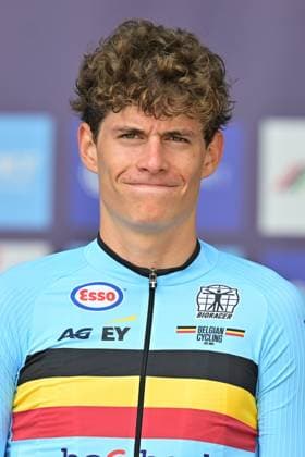 Belgium s Vic De Smet , winner of the bronze medal celebrates on the podium of the Men Junior Individual Time Trial race (22km) at the cycling UEC Road European Championships, in Ljubljana, Slovenia, on Wednesday 7 October 2026. The UEC Road European Championships are taking place from 02 to 07 October in Ljubljana, Slovenia. DAVIDxPINTENS x189038102x