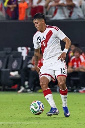 MIAMI, FL - OCTOBER 06: Marco Huaman 3 of Peru controls a ball during an International Friendly, Länderspiel, Nationalmannschaft soccer match between Colombia and Peru at NU Stadium on October 06, 2026 in Miami, Florida.(Photo by Chris Arjoon Icon Sportswire) SOCCER: OCT 06 Colombia vs Peru EDITORIAL USE ONLY Icon2610060000057
