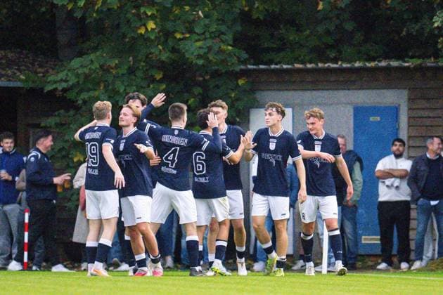 Niederrheinpokal SV Blau-Weiß Dingden - MSV Duisburg ** NUR FÜR REDAKTIONELLE ZWECKE ** EDITORIAL USE ONLY **<p>Fußball Niederrheinpokal SV Blau-Weiß Dingden - MSV Duisburg am 07.10.26 am Sportplatz am Höingsweg in Hamminkeln Torjubel zum 1:0 durch Fabrice Kempe Duisburg Copyright: JakobxKlos