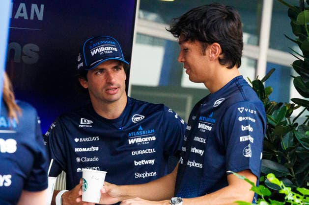 RECORD DATE NOT STATED 8th October 2026; Marina Bay, Singapore; Formula 1, Singapore Grand Prix, Arrival Day; Atlassian Williams F1 Team driver Alexander Albon of Thailand, Atlassian Williams F1 Team driver Carlos Sainz Jr of Spain arriving at the Singapore Grand Prix StephenxBlackberry